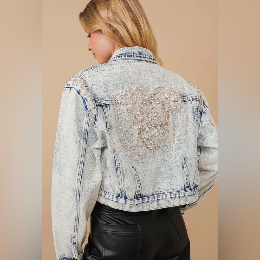 Acid Washed Shoulder Beading
Denim Jacket - Picture 6 of 11